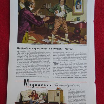 1944 Magnavox Radio Phonograph with Beethoven
