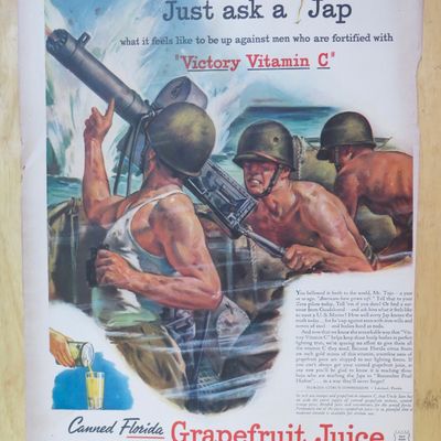1943 Canned Florida Grapefruit Juice w/Soldiers & Gun