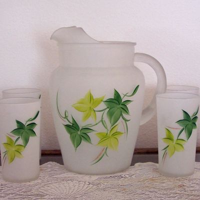Frosted Ivy Pitcher & 6 Glasses