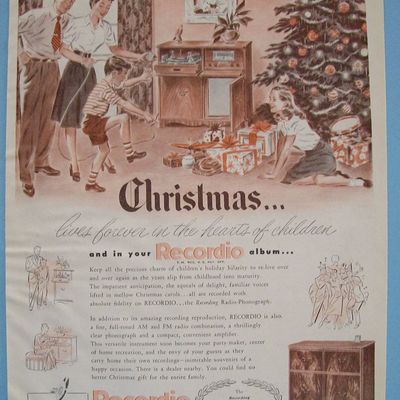 1947 Recordio with a Family Enjoying Their Recordio