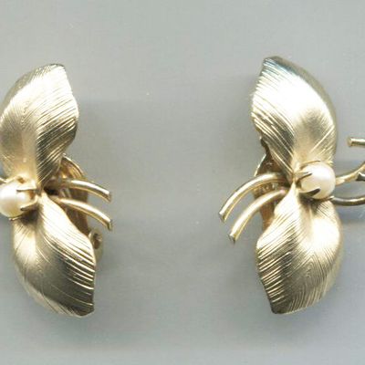Gold Butterfly W/Faux Pearl Center Clip-Back Earrings