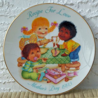 1993 Avon Mother'S Day Plate