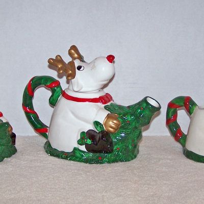 Reindeer 3 Pc. Tea Set, Tea Pot, Sugar & Creamer