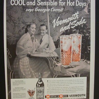 1940  Martini  &  Rossi  Vermouth