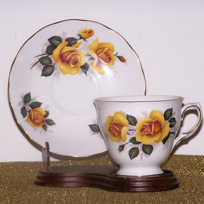 Queen Anne Cup & Saucer, Yellow Roses