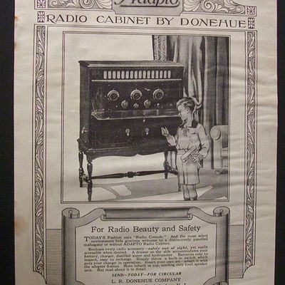 Vintage Ad: 1925  Adapto  Radio  Cabinet