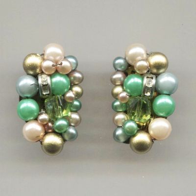 Japan Cluster Green & White Beads Clip-Back Earrings