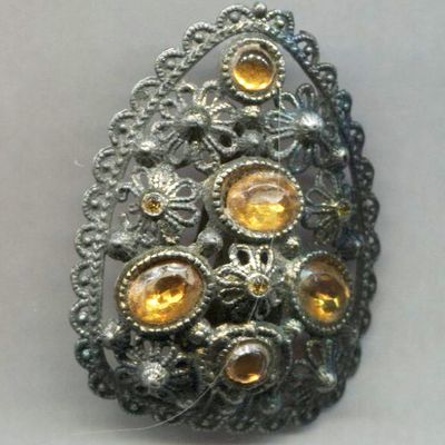 1930'S Dress/Fur Clip