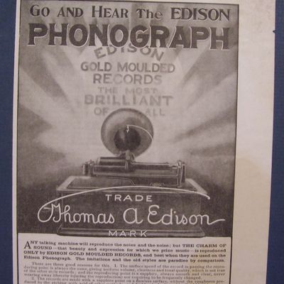 1904  The  Edison  Phonograph