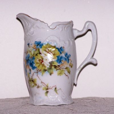 Creamer W/Yellow Flowers