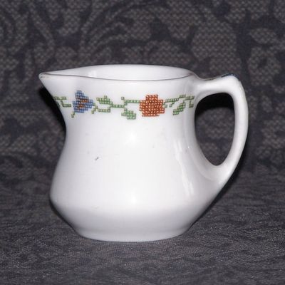 Shenango China Restaurant Creamer