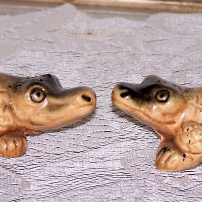Alligator Salt & Pepper Shakers
