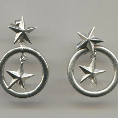 2 Silver Tone Stars, Open Circle, Pierced Earrings
