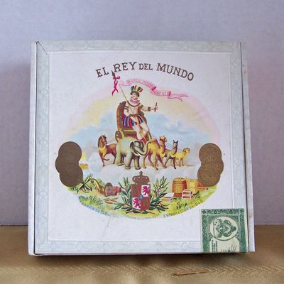 EL REY del MUNDO Empty Wooden Cigar Box w/ Seal