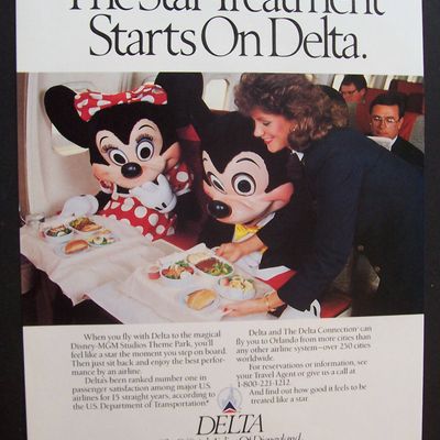 1990 Delta Airlines with Mickey & Minnie Mouse
