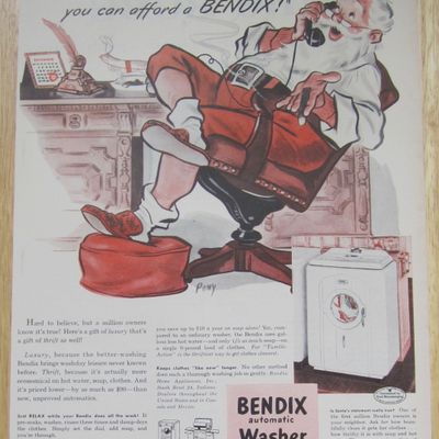 1947 Bendix Automatic Washer with Santa Claus in Chair