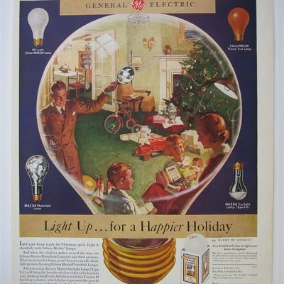 1931 Edison Mazda Lamps w/ Family Celebrating Christmas