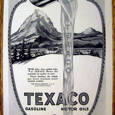 1923 Texaco with Cars Driving