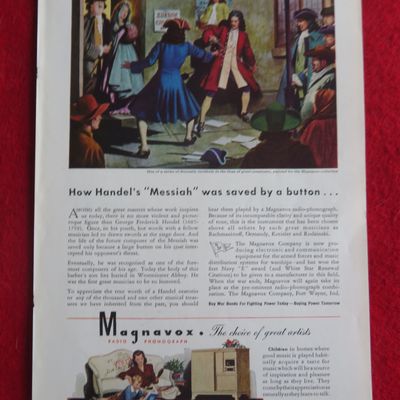 1943 Magnavox Radio Phonograph with Handel's Messiah