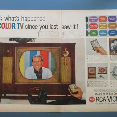 1960 RCA Victor with Perry Como on Color TV