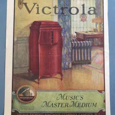 1920's Victrola with Victrola In A Room