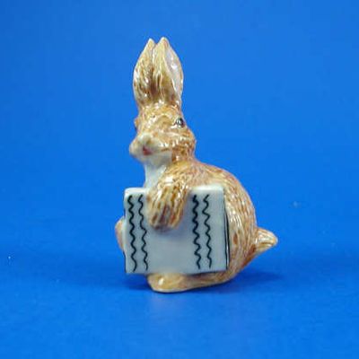 K0681 Rabbit with Book