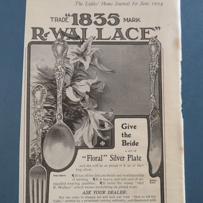 1904 1835 Wallace with Floral Silver Plate