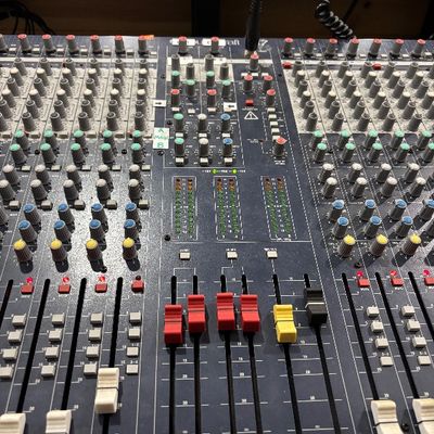 Professional Multi-Channel Audio Mixing Console with EQ Controls