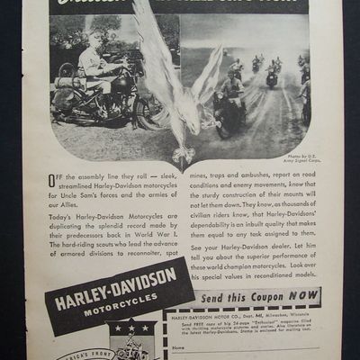 1942  Harley - Davidson  Motorcycles