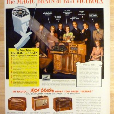 1941 RCA Victor Victrola with Group of People Talking