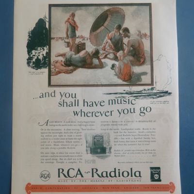 1926 RCA Radiola with Family with Radio On The Beach