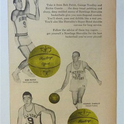1958 Rawlings Herculite Yellow Basketball w/Bob Pettit