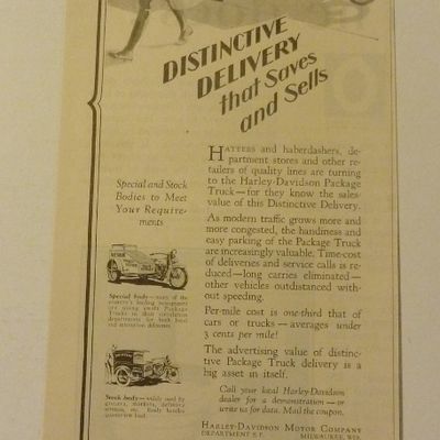 1928 Harley Davidson With Packaging Truck