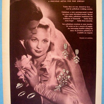 1951 Palladium Metal For Jewelry with Bride & Groom