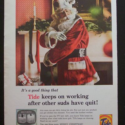 1959 Tide Laundry Detergent with Santa Brushing Off