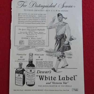 1943 Dewar's White Label Whiskey with Scottish Man