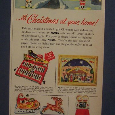 1954 Noma Christmas Lites with a Decorated House