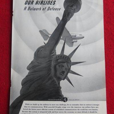 1940 Douglas Aircraft Company with Statue of Liberty