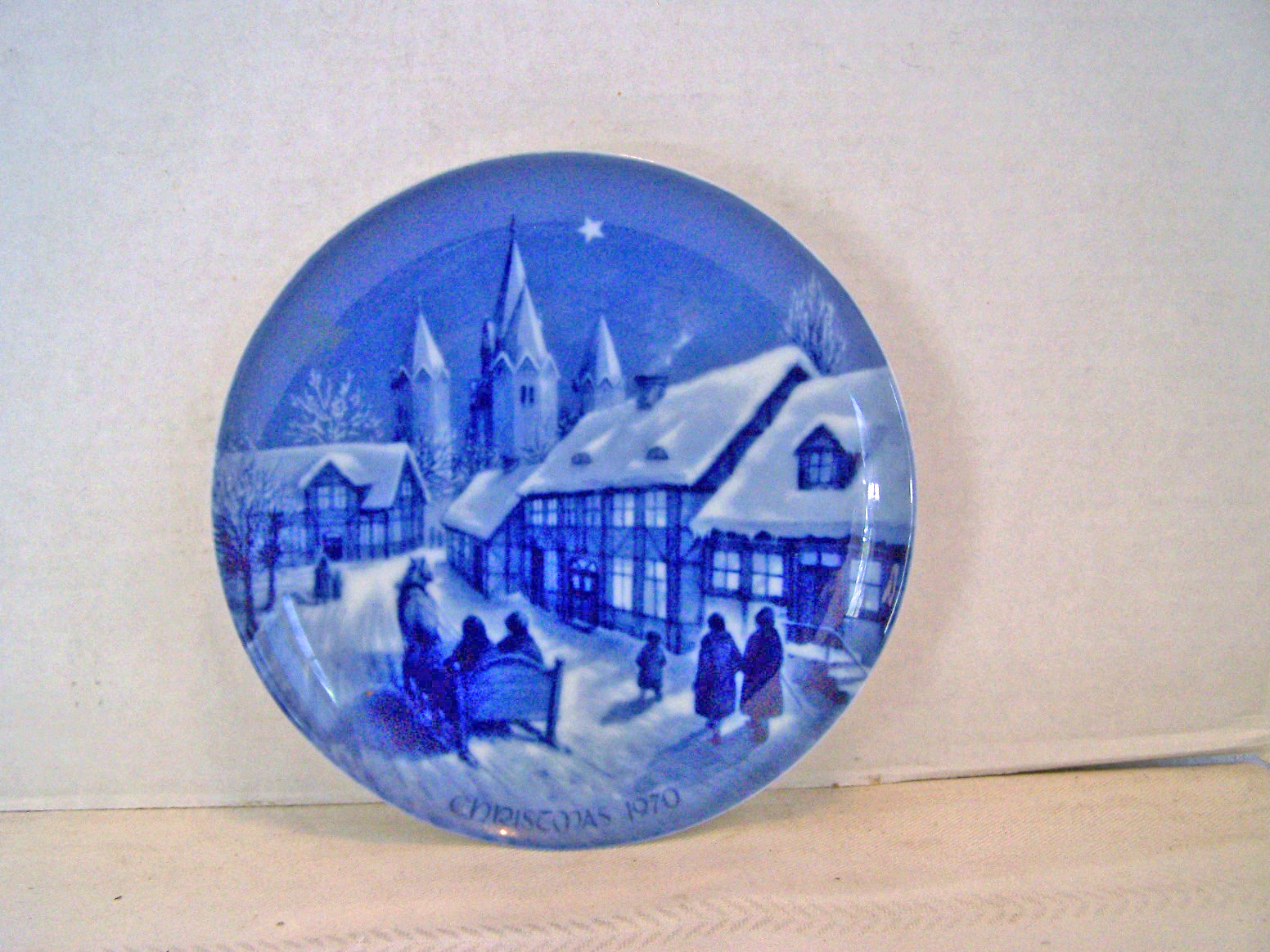 Royal Blue Winter China, Christmas 1970