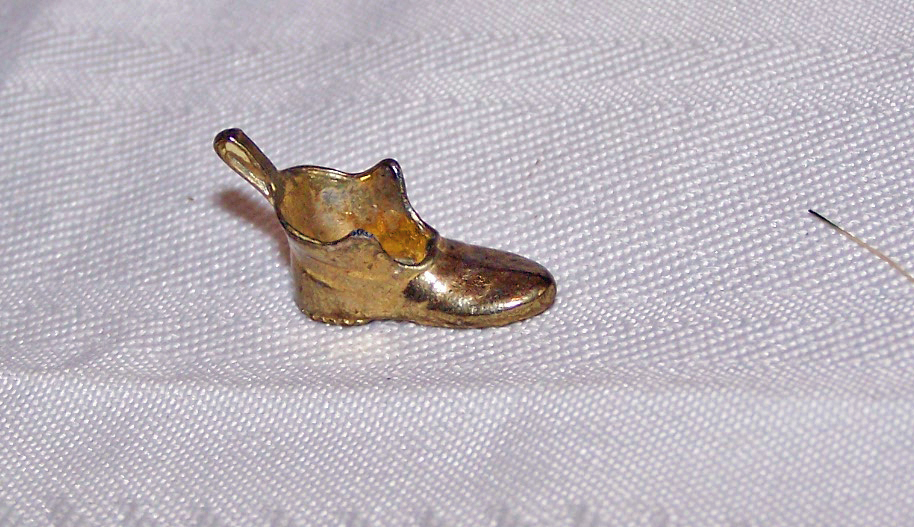 Small Metal Shoe Charm
