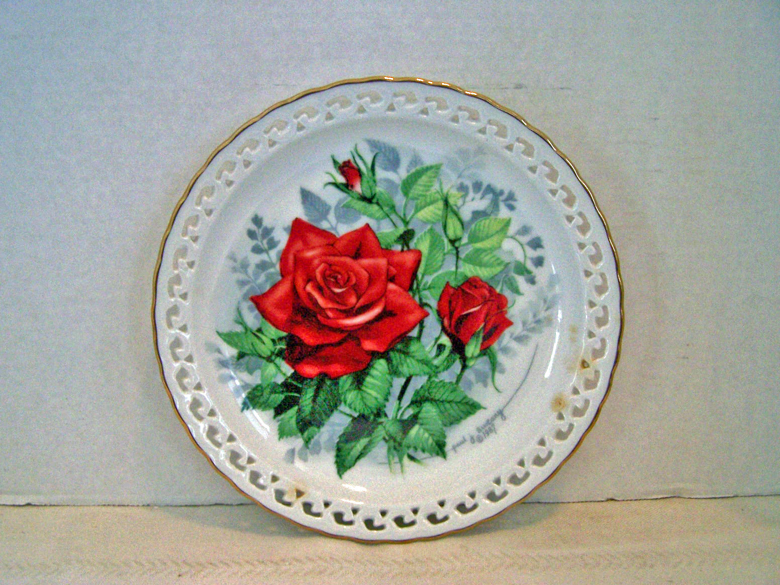 1988 Rose of the Year Decorative Plate