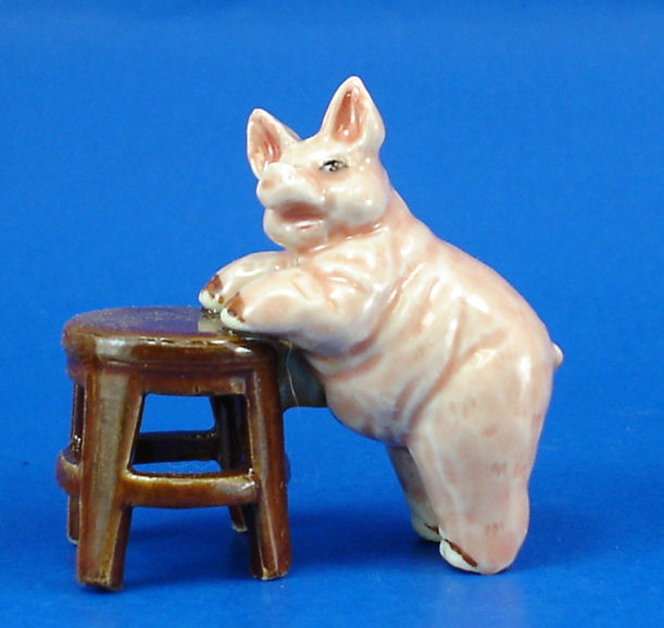 K2081 Fat Pig on Stool