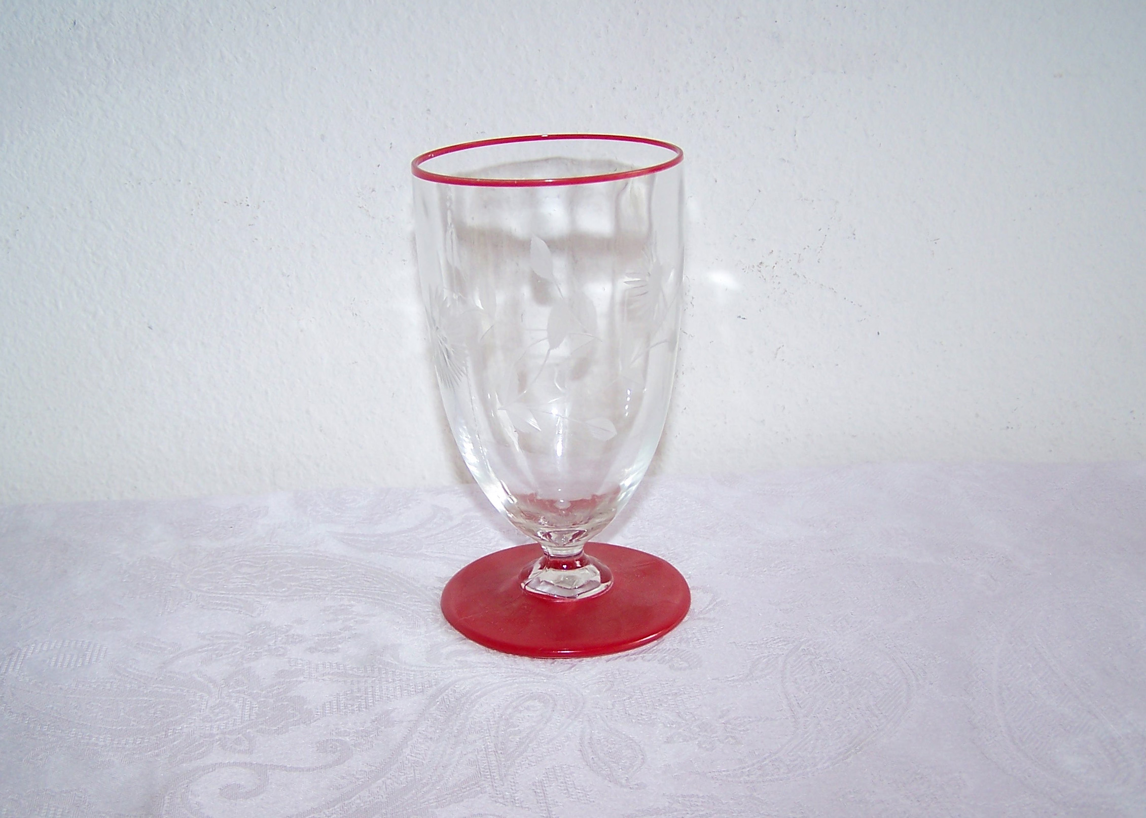12 Red Base & Rim Etched Glasses, Deco Look