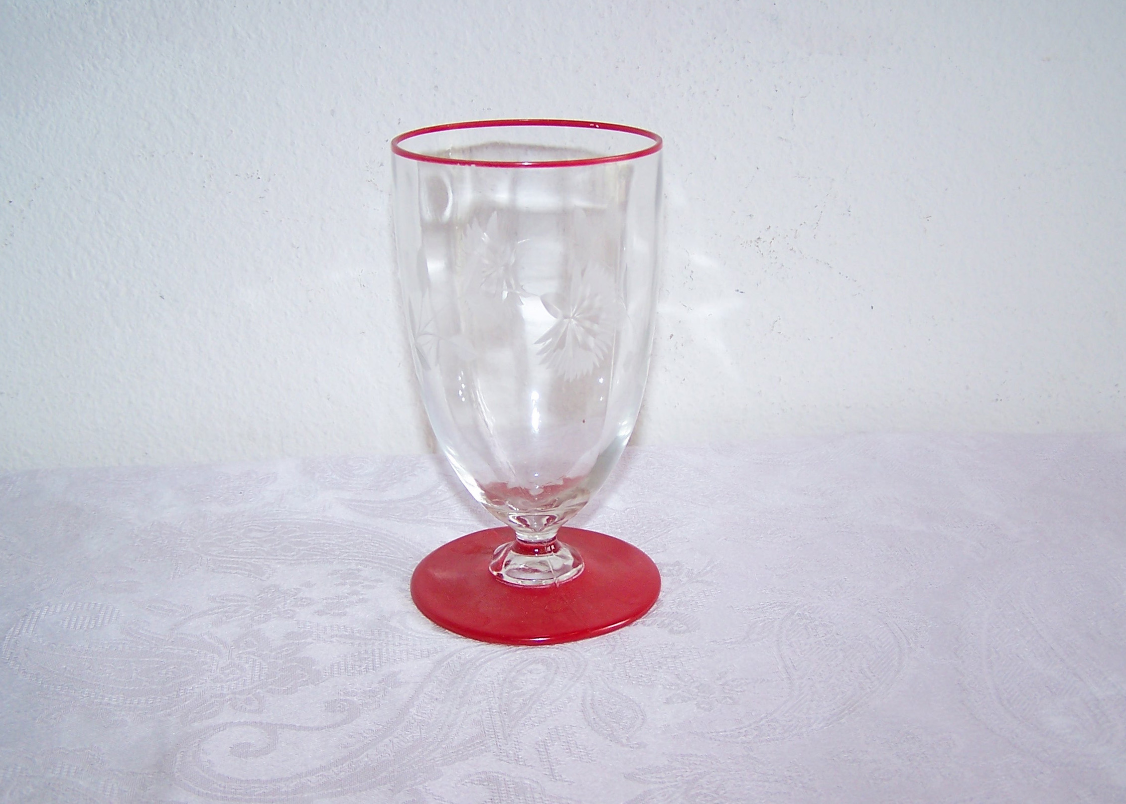 12 Red Base & Rim Etched Glasses, Deco Look