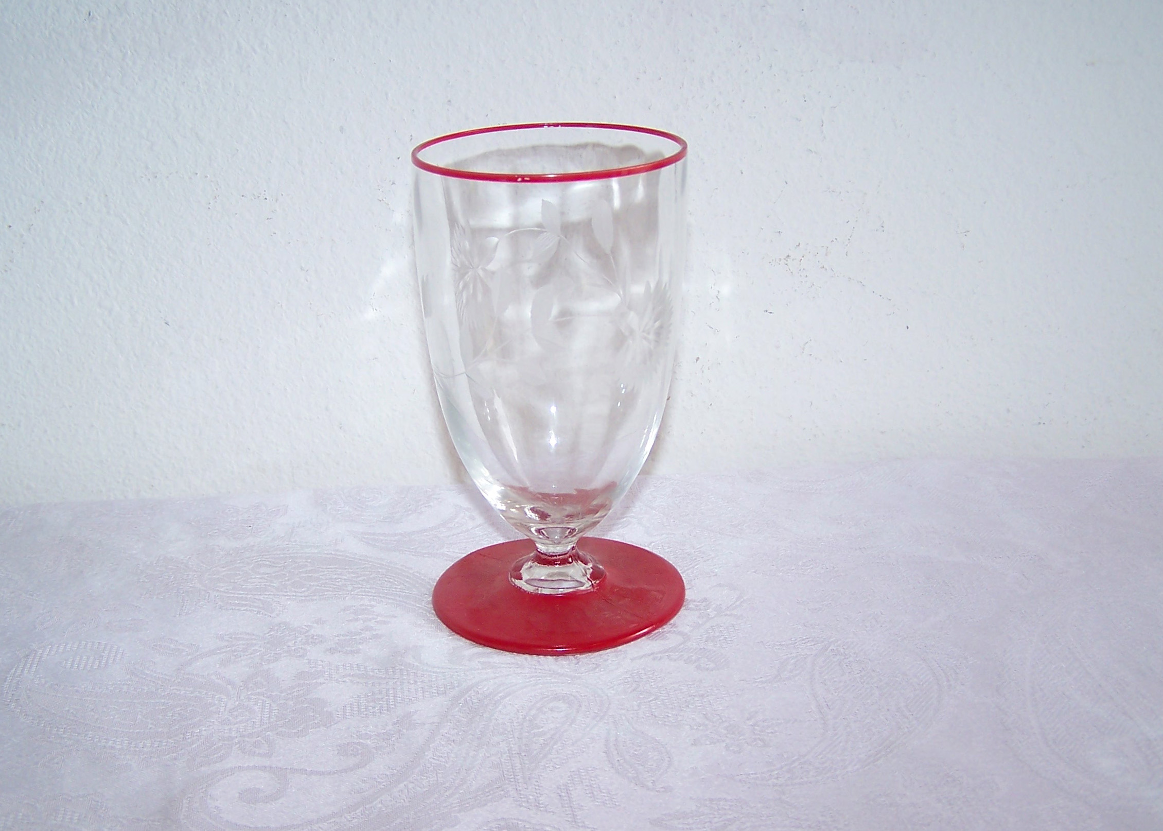 12 Red Base & Rim Etched Glasses, Deco Look