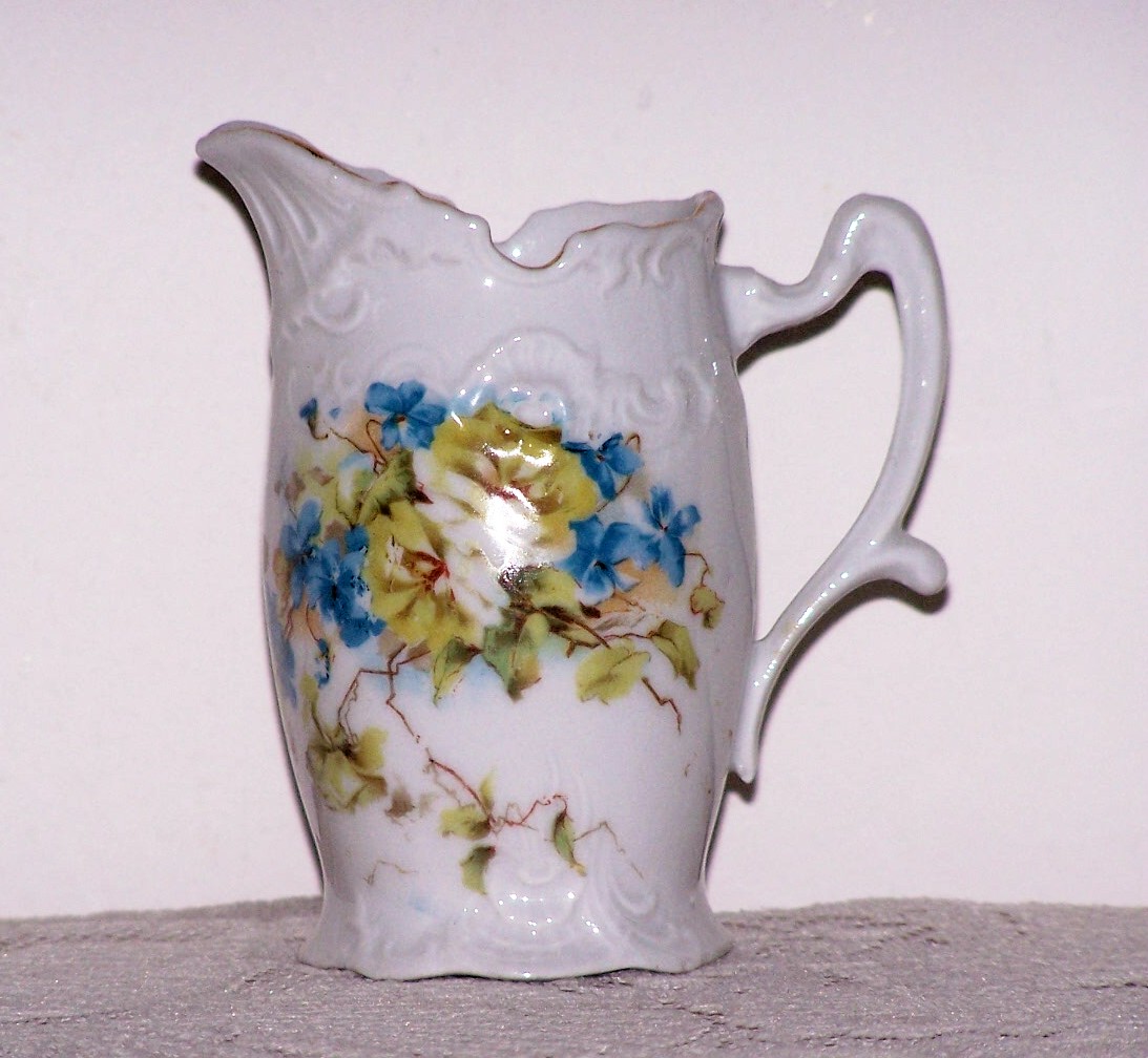 Creamer W/Yellow Flowers
