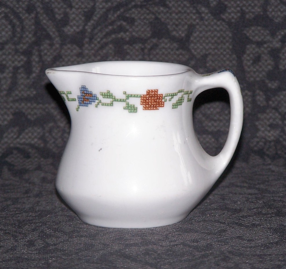 Shenango China Restaurant Creamer