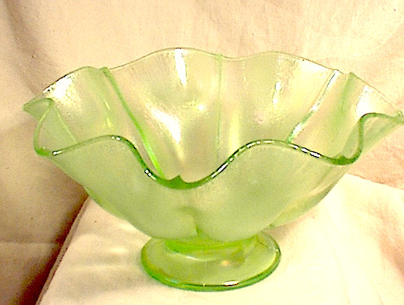 LARGE 10' FENTON STRETCH GLASS BOWL~YELLOW/GR