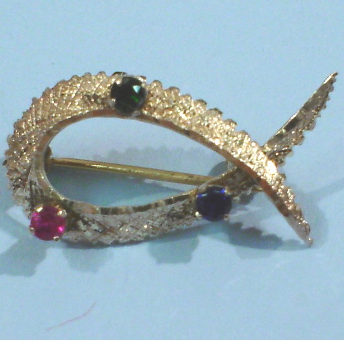 Beautiful Tiny Golden Pin with Three Stones
