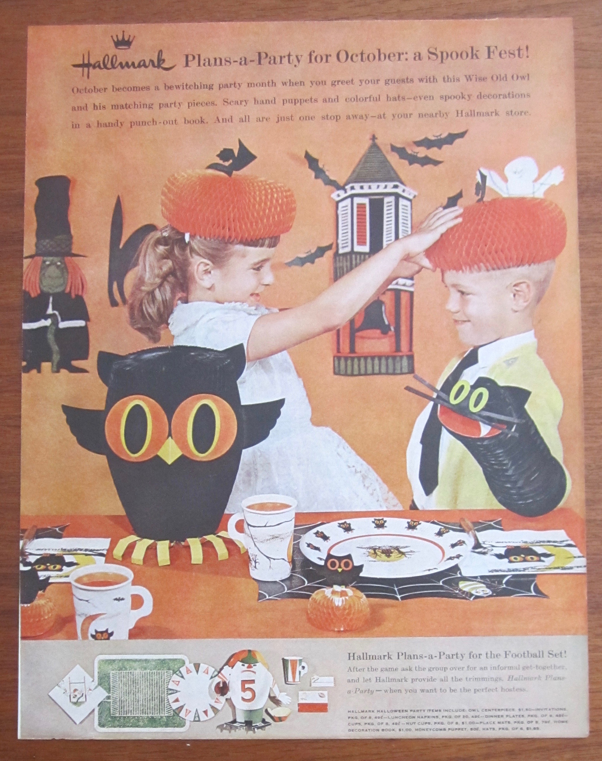 1961 Hallmark Plans A Party with Halloween Decor
